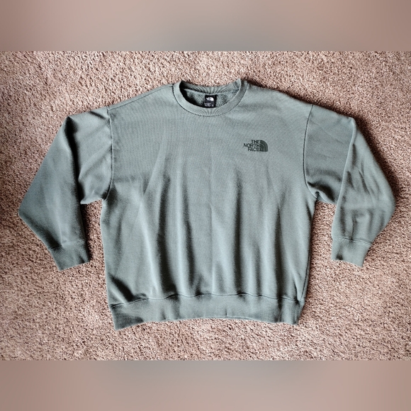 The North Face Men's Balsam Green Crewneck - Picture 4 of 10